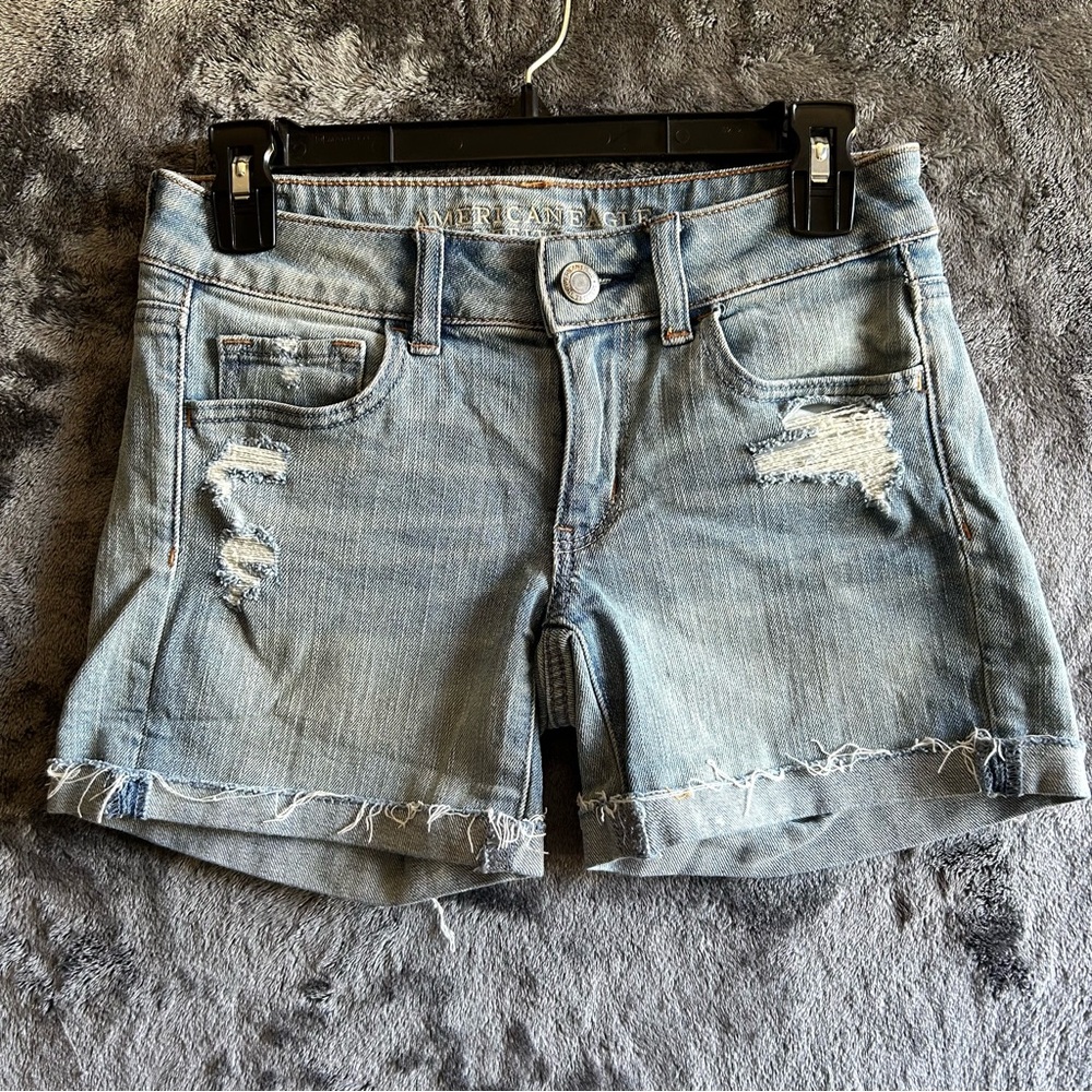 American Eagle Women's Sz 0 Distressed Stretch Midi Denim‎ Shorts Blue
